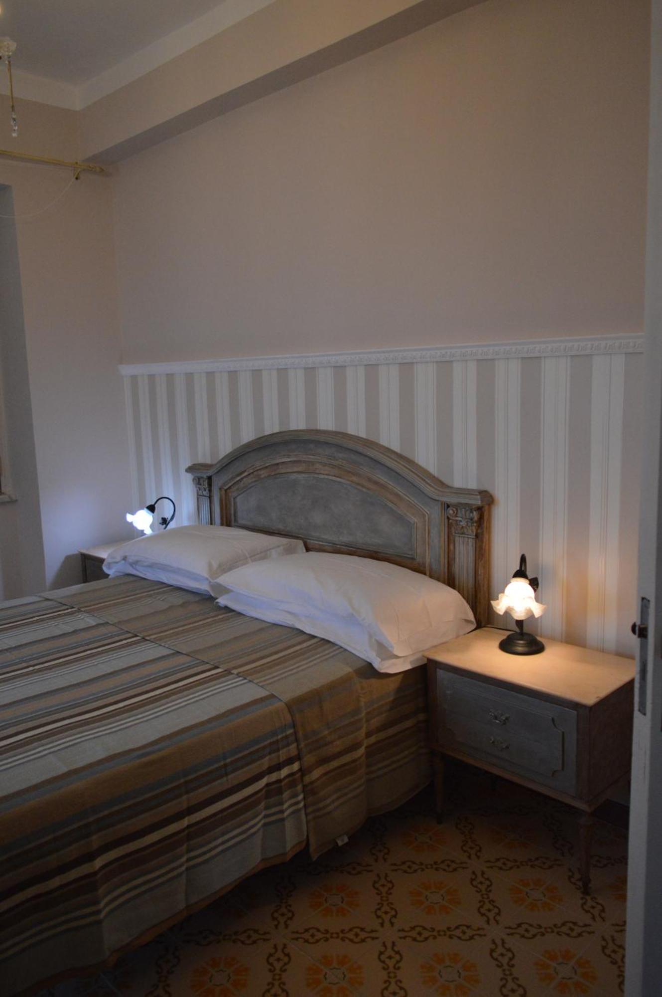B&B Al Golfo サレルノ エクステリア 写真