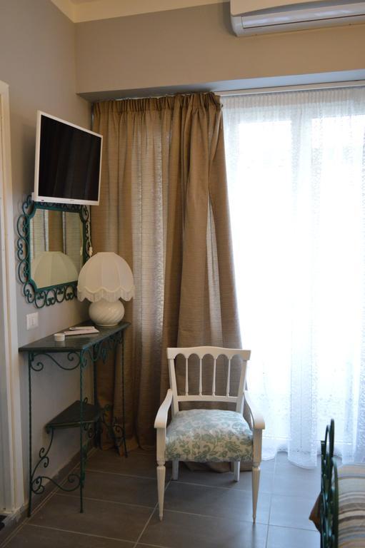 B&B Al Golfo サレルノ 部屋 写真